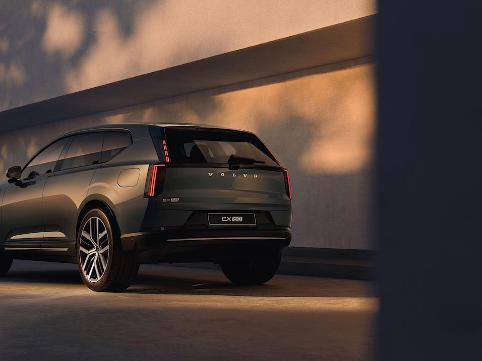 볼보 EX60