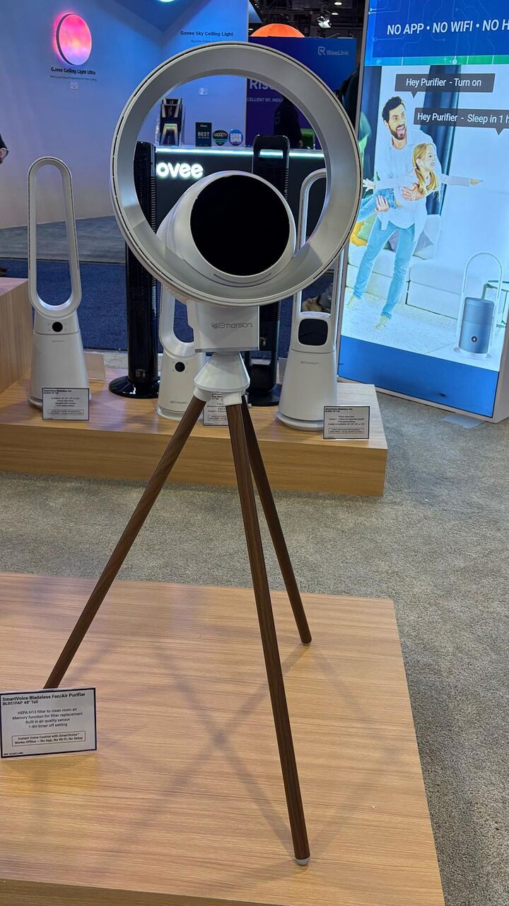 새로운 에머슨 스마트 공기청정기와 팬 콤보.