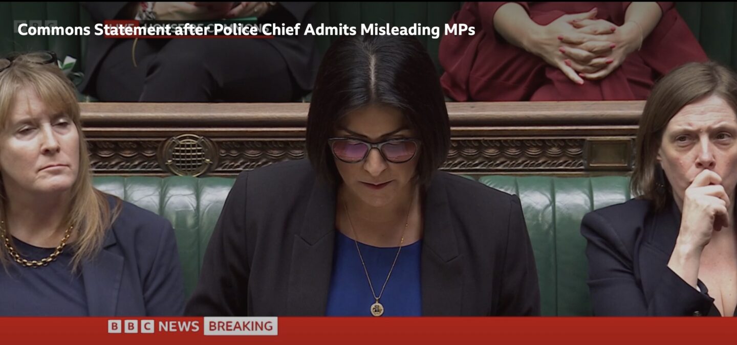 샤바나 마흐무드 내무장관의 사진