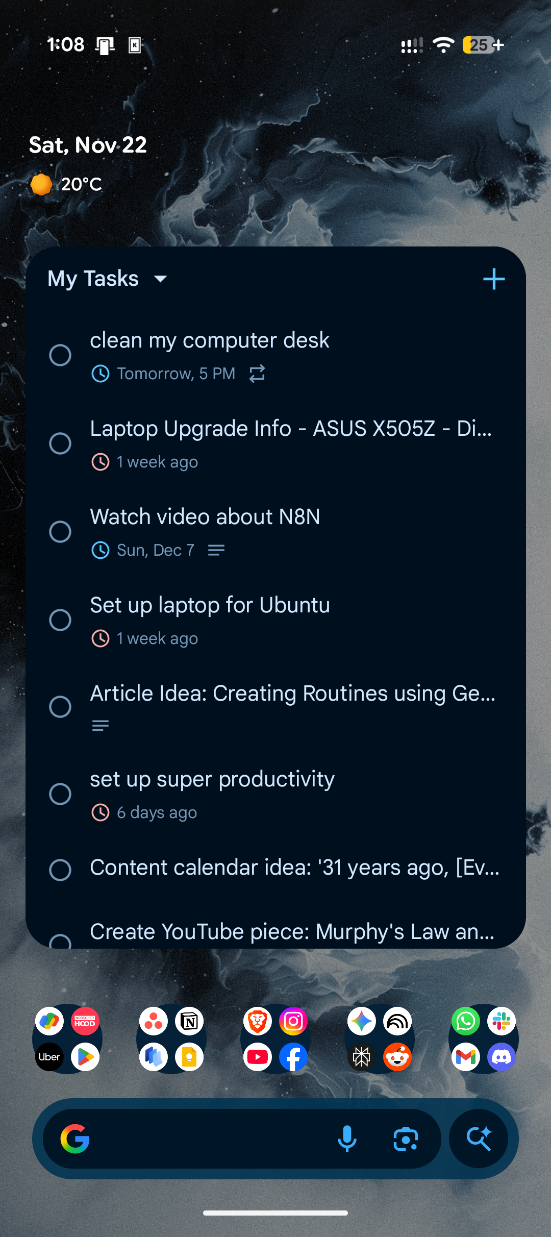 タスク ウィジェットがスペース全体を占めている Pixel 10 ホーム画面。