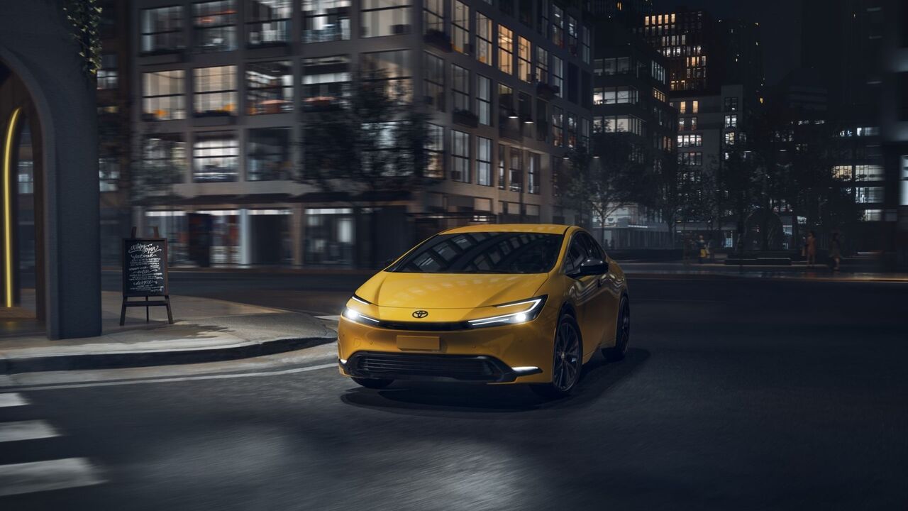 2026 トヨタ プリウスのフロント 3/4 ショット