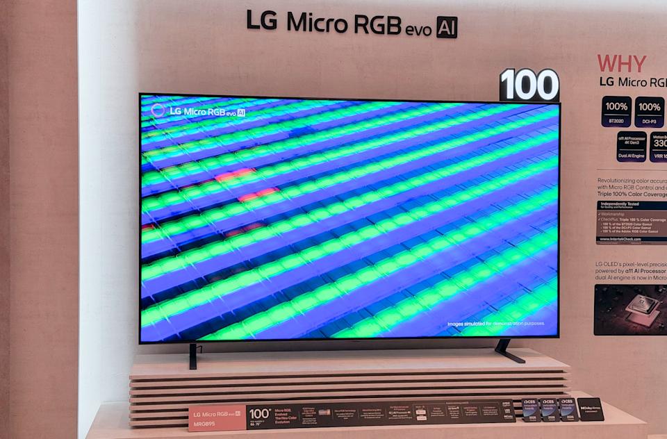 LG 마이크로 RGB TV