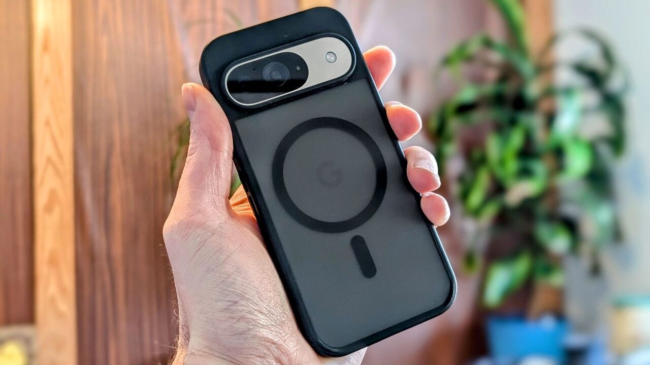 Google Pixel 9 の MagSafe ケース。