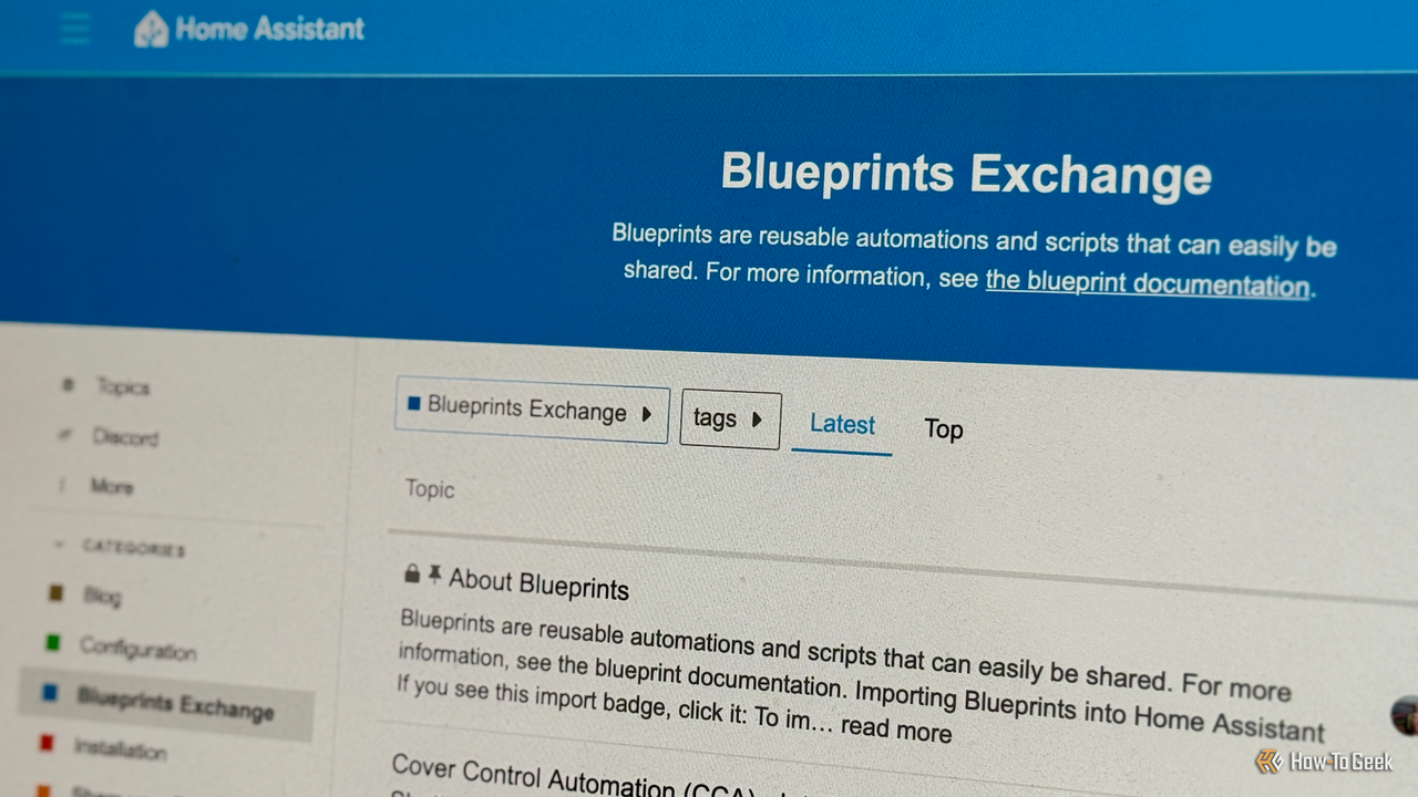 デスクトップ コンピュータ画面上の Home Assistant Blueprints Exchange Web サイト。