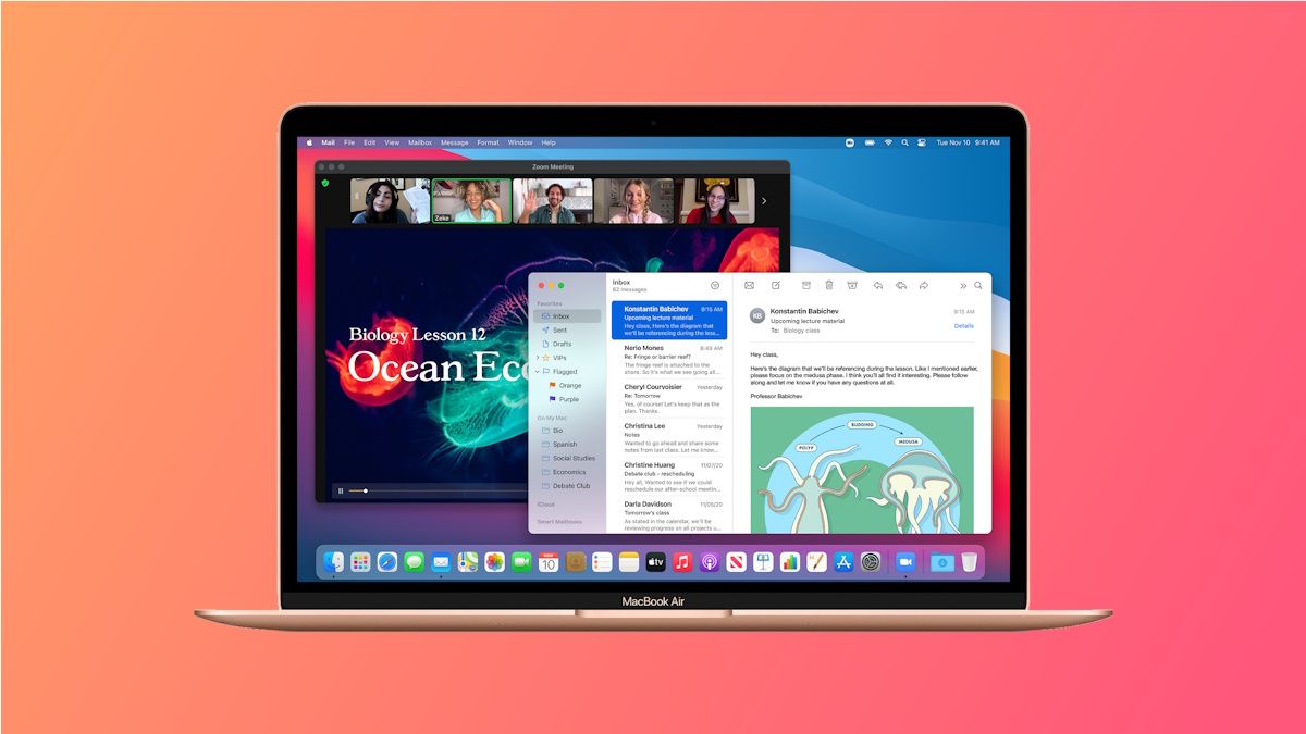 アプリを開いた状態の MacBook Air M1