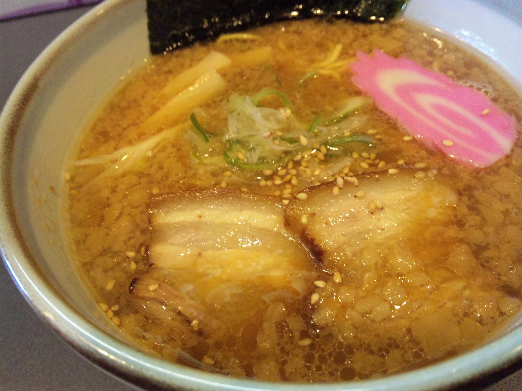 らーめん 三日月 旭川市3条 サブカルロードを行く らーめん 三日月 旭川市3条 サブカルロードを行く
