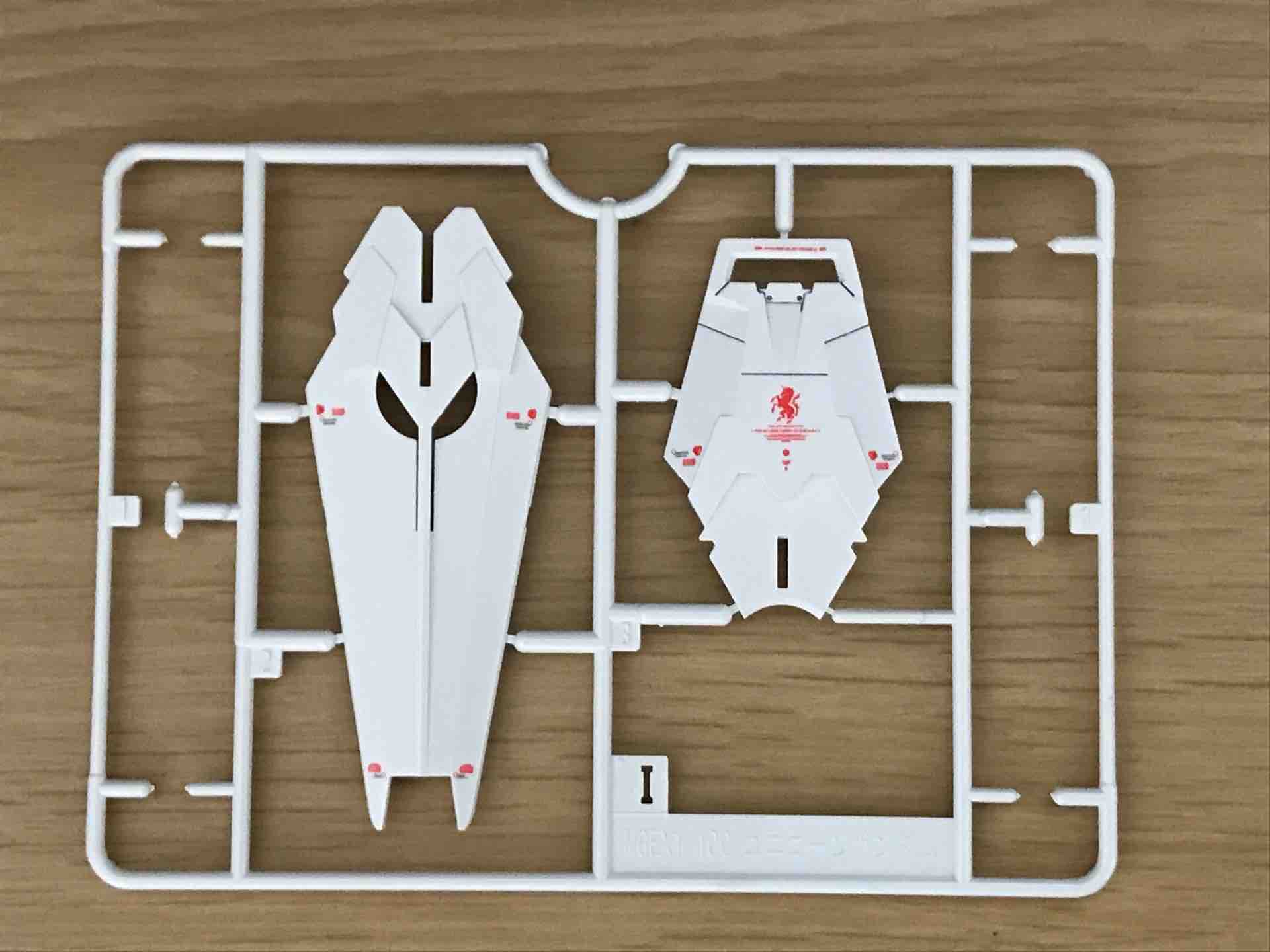 MGEX ユニコーンガンダム⑦ デカール貼りなど : ryoshiお父さんの 