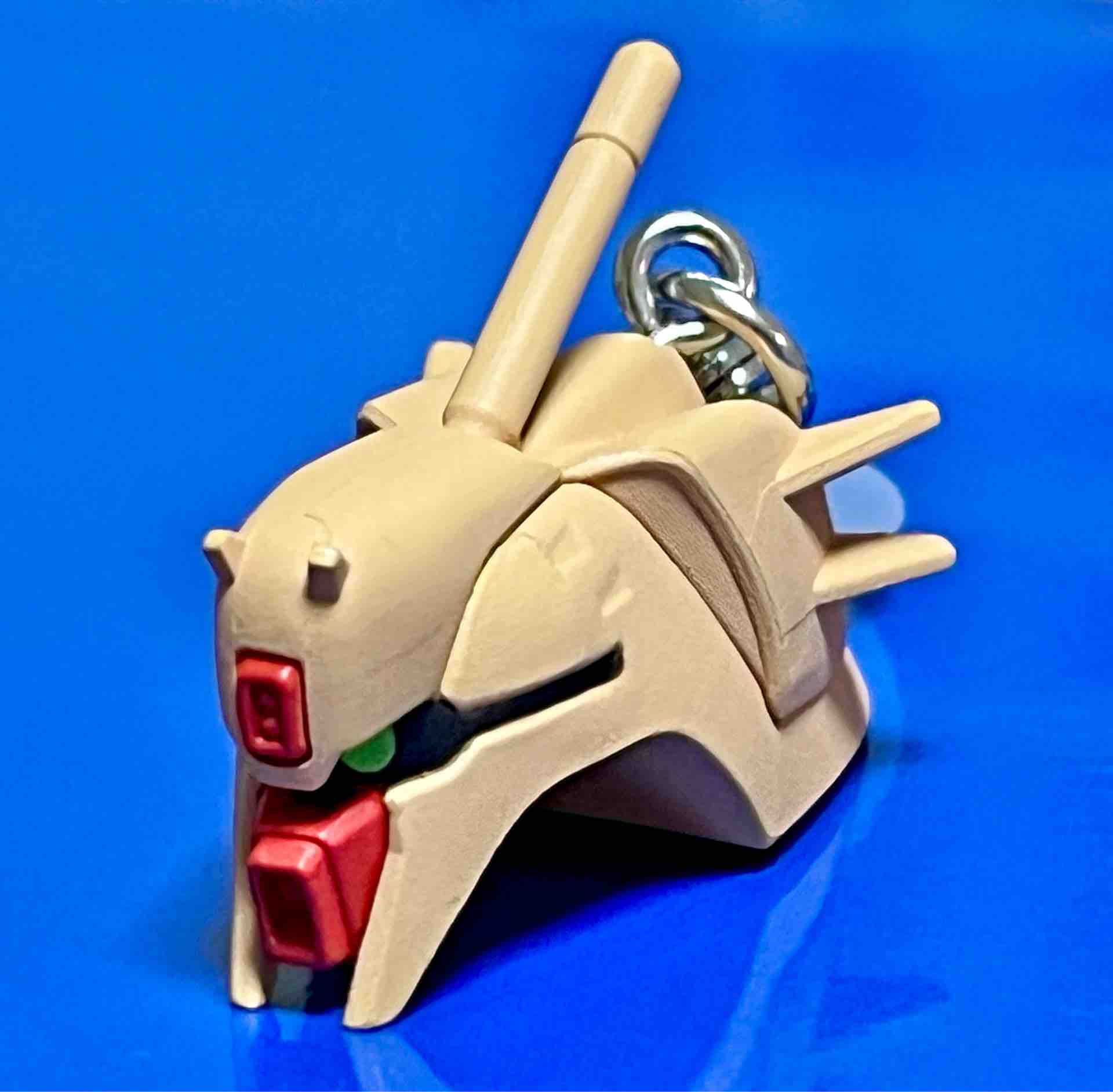 ガシャ】ガンダムヘッド めじるしアクセサリー : ryoshiお父さんの