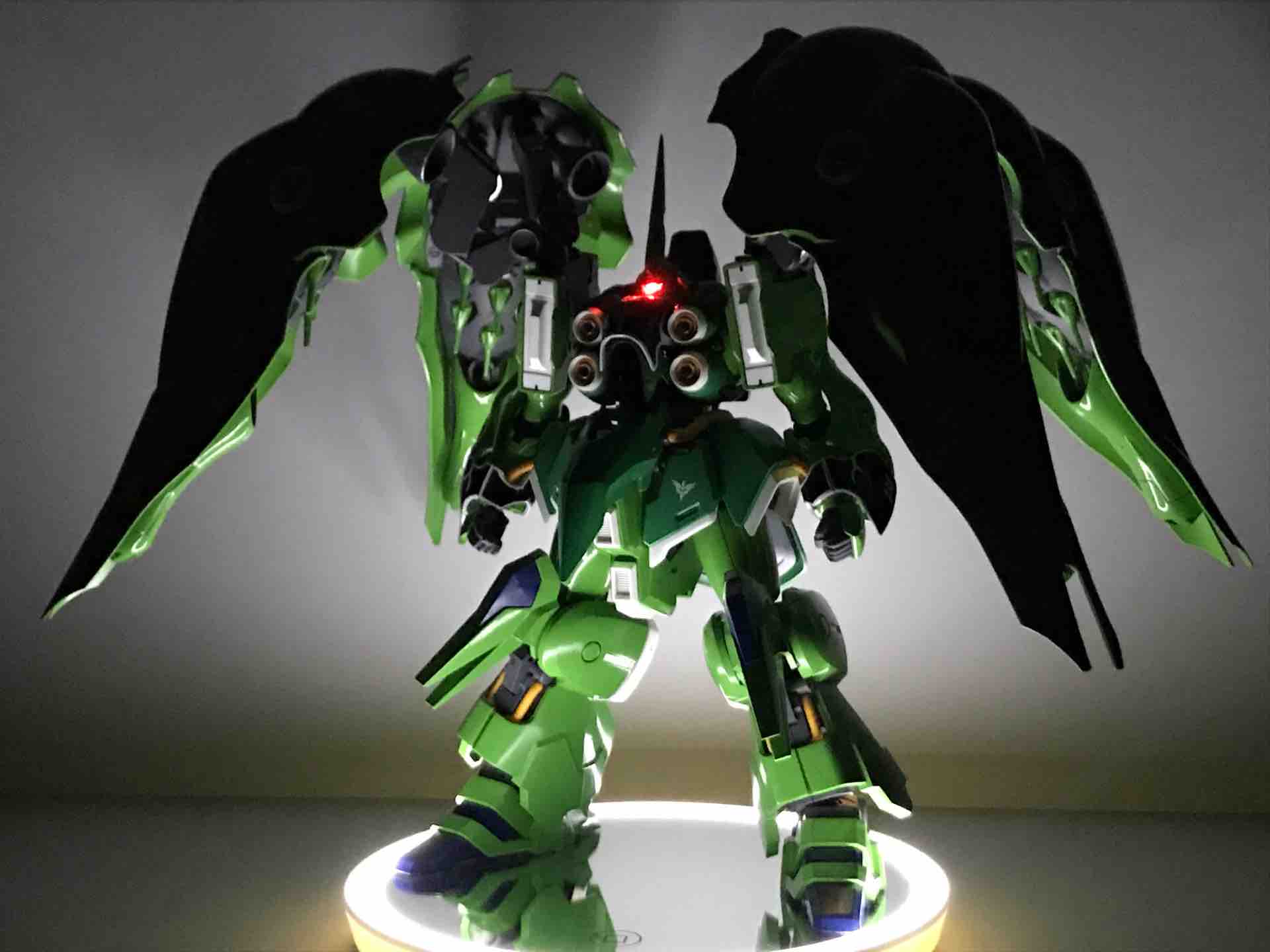 ガンプラに使える100均アイテム Led付きミラー Ryoshiお父さんのガンプラレビュー