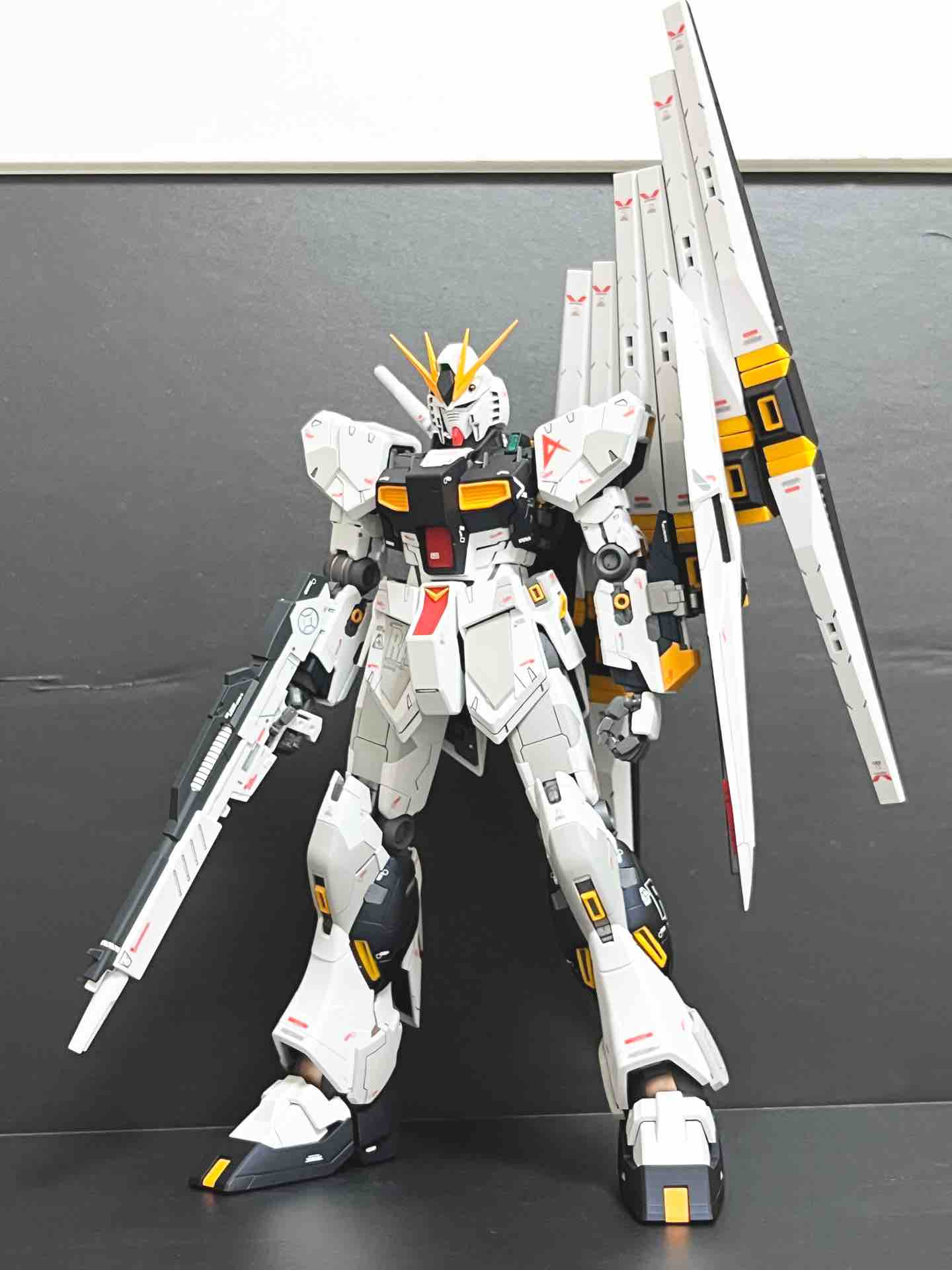 MG νガンダムver.Ka ㉘ 本体完成! : ryoshiお父さんのガンプラ MG νガンダムver.Ka ㉘ 本体完成! : ryoshiお父さんのガンプラ