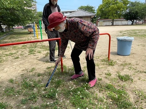 img_LINE_ALBUM_2023620 地域公園清掃(森下公園)_230620_4