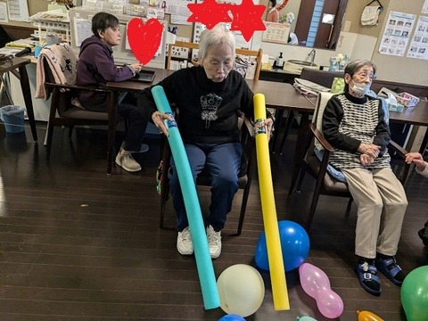 LINE_ALBUM_４月お誕生日会_250316_2