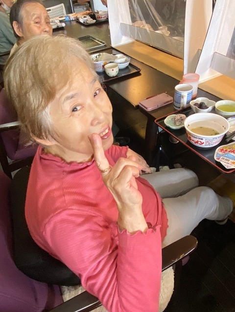 img_LINE_ALBUM_ラーメン食事会_220902_15