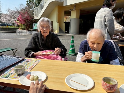 LINE_ALBUM_4月お花見_260405_30