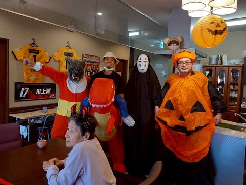 LINE_ALBUM_ハロウィン仮装パーティー_251027_24