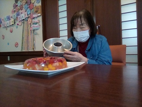 ①