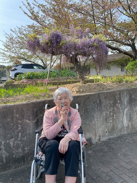 LINE_ALBUM_2025416_250416_121