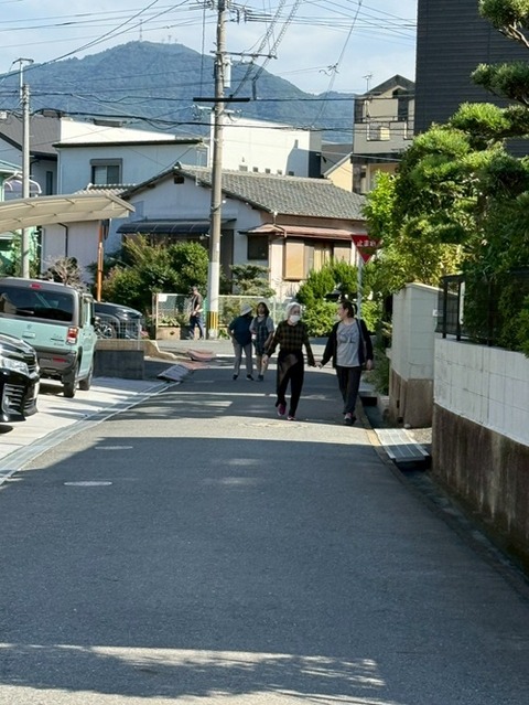 E1