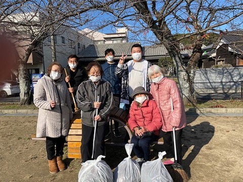img_LINE_ALBUM_公園清掃　森下公園_221221_13