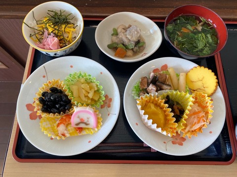 LINE_ALBUM_11 おせち_250103_13