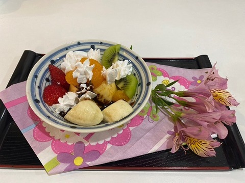 LINE_ALBUM_R5 5月誕生日会_230523_17