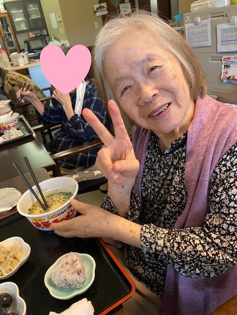 img_LINE_ALBUM_ラーメン食事会_220902_4
