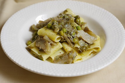 2025.05.10 pasta with artichoke,peas and vine leaves3