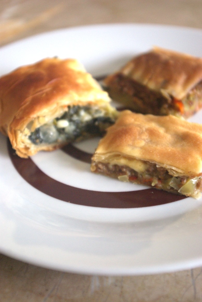 ほうれん草パイとミートパイとチキンスープ ギリシャのごはん