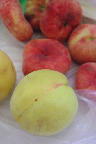 2013.07.10 peaches