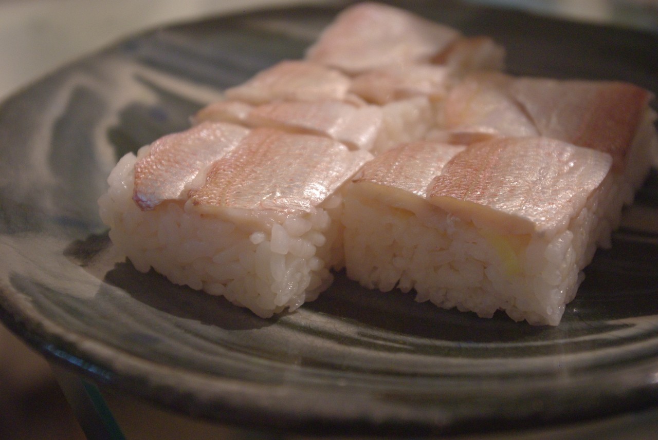 小鯛の押し寿司 ギリシャのごはん 小鯛の押し寿司 ギリシャのごはん