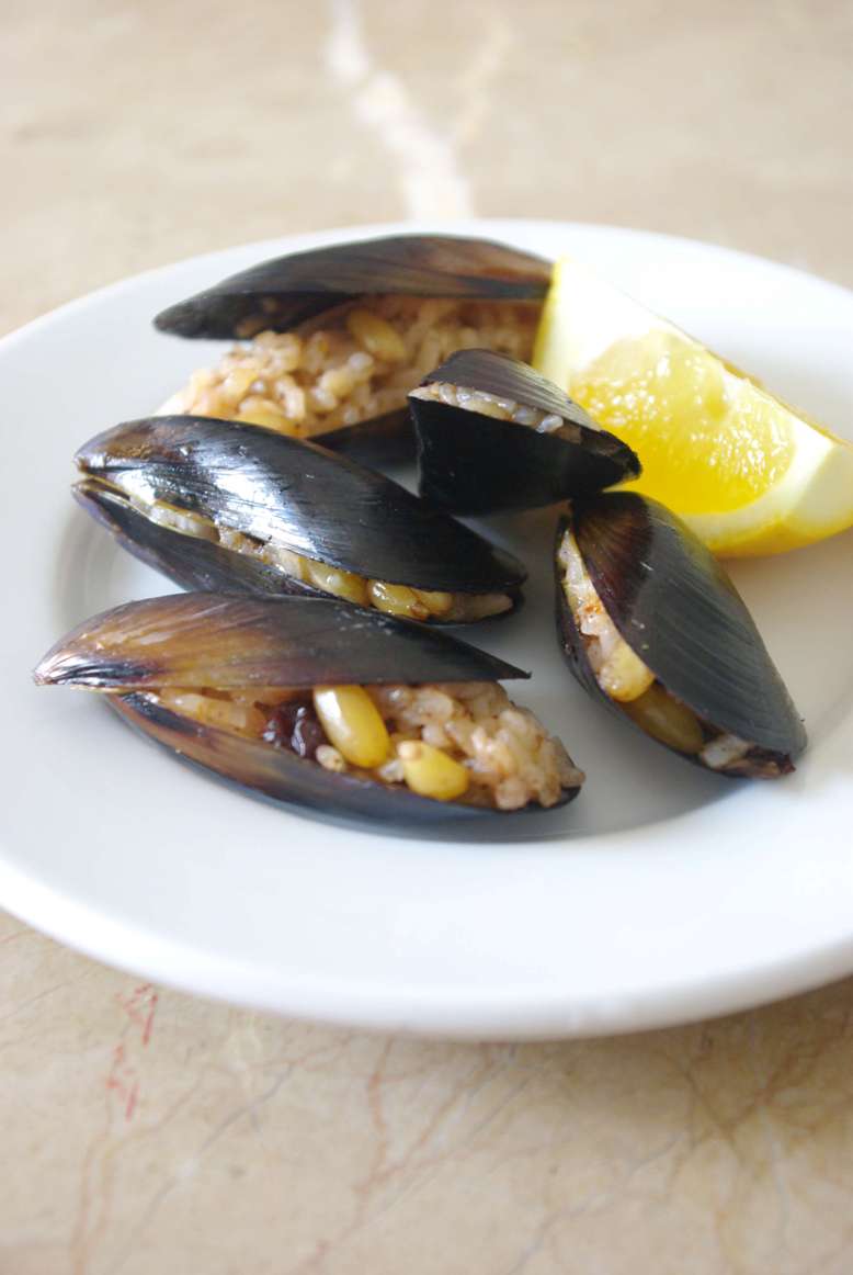 ムール貝の米詰め ギリシャのごはん ムール貝の米詰め ギリシャのごはん