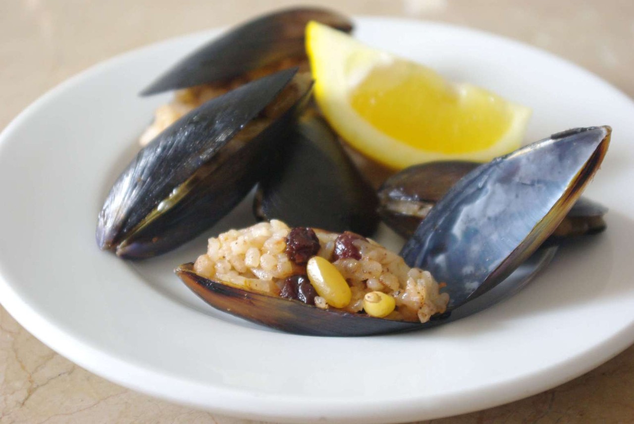 ムール貝の米詰め ギリシャのごはん ムール貝の米詰め ギリシャのごはん
