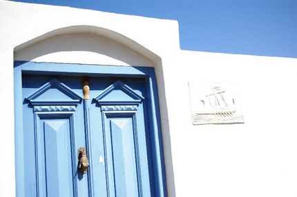 2009.09.01 blue door