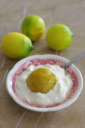 2023.12.16 greek yoghurt with lemon glyko