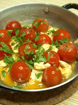 domatinia saganaki