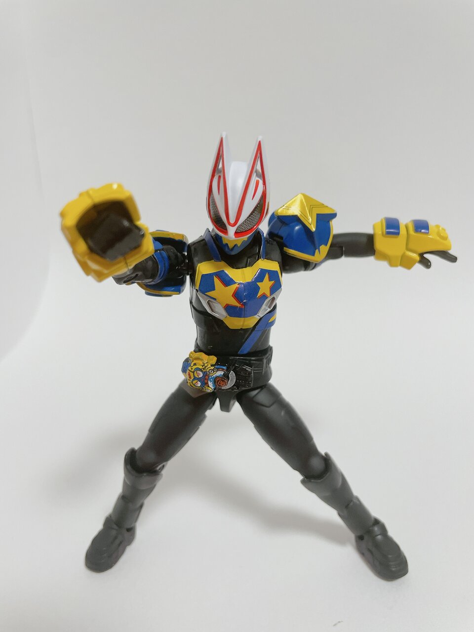 Amazon.co.jp: 仮面ライダーギーツ 装動 パンクジャック
