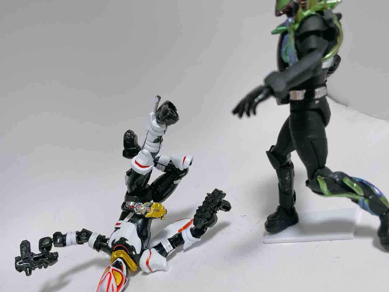 装動　ギーツ　フィーバーまとめ 装動 仮面ライダーギーツ ブーストフォーム レビュー : けーは