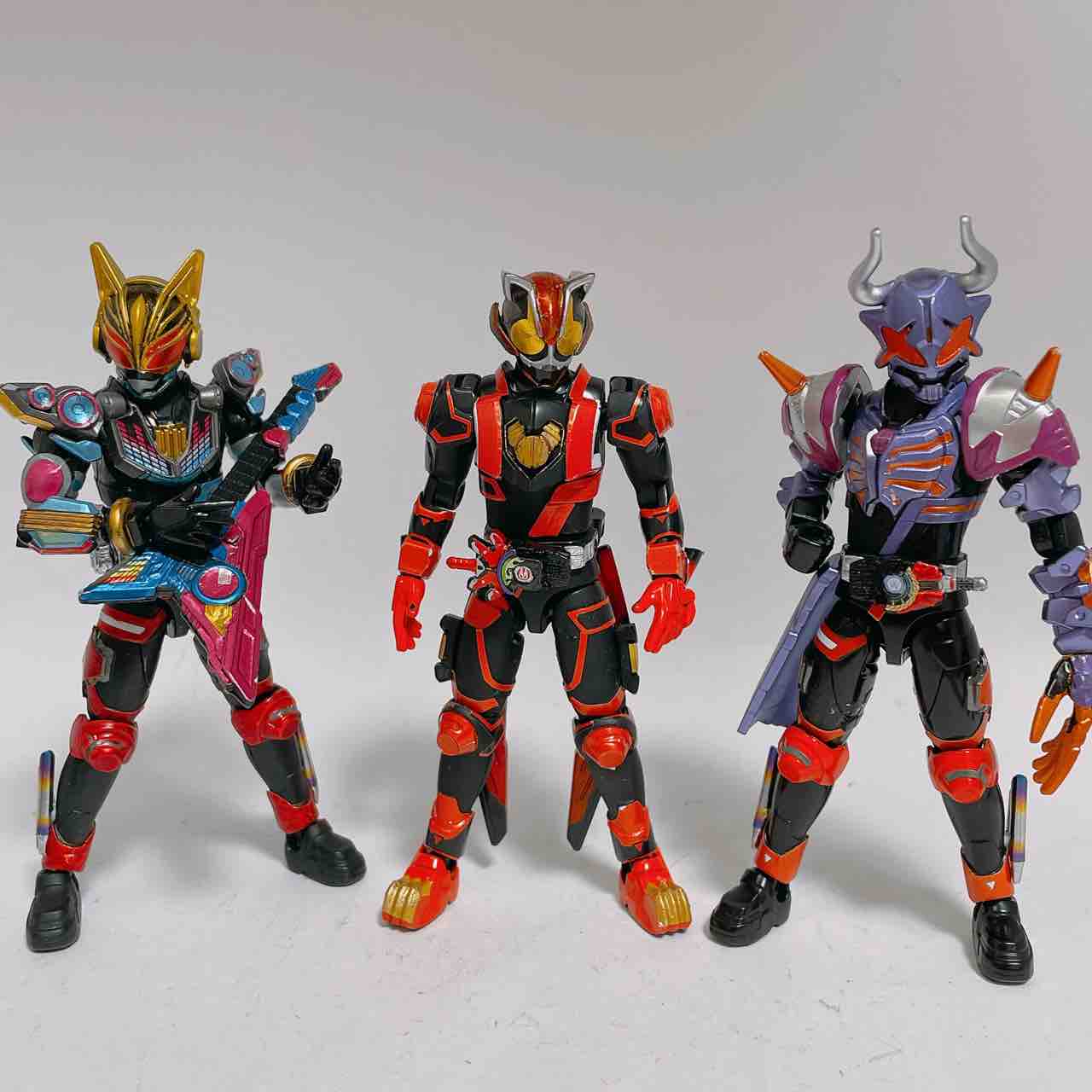 仮面ライダー装動ギーツブーストタイクーンナーゴバッファパンク