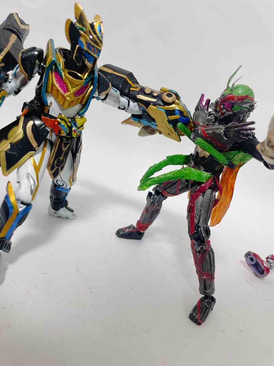 装動 仮面ライダーアイアンガッチャード レビュー : けーはちの装動ブログ