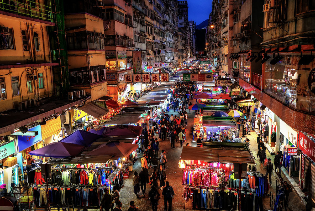 【香港旅】もう一つのナイトマーケット・男人街をD850で歩く｜Camoor -カメラの楽しさを提案するWebマガジン-