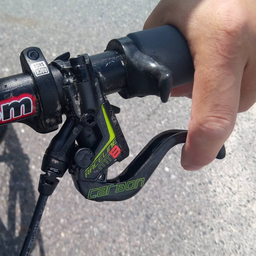 MAGURA MT8 インプレション : マ ウ ン 遊 記 ! MAGURA MT8 インプレション : マ ウ ン 遊 記 !