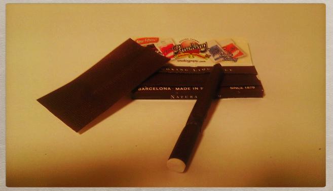 巻紙レビュー Smoking Liquorice てまきたばこのあるせいかつ