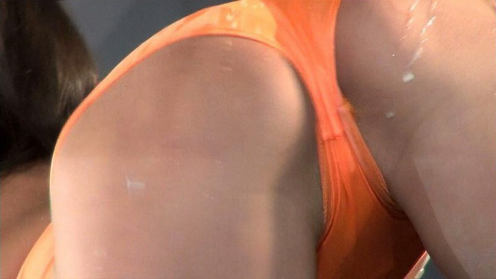 【画像あり】カーウォッシュイベントのお姉さんのケツエロすぎワロタｗｗｗｗｗ 7