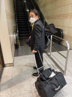 西ビデオカメラマン大阪駅