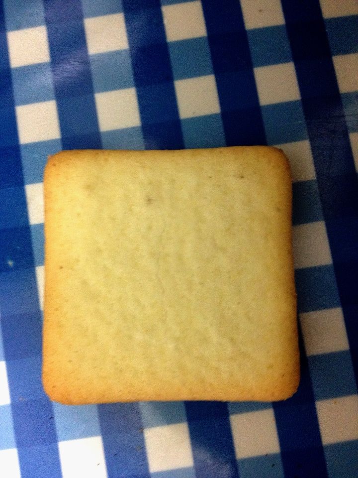 名古屋土産 東海寿 小倉トーストラングドシャ 明日の私