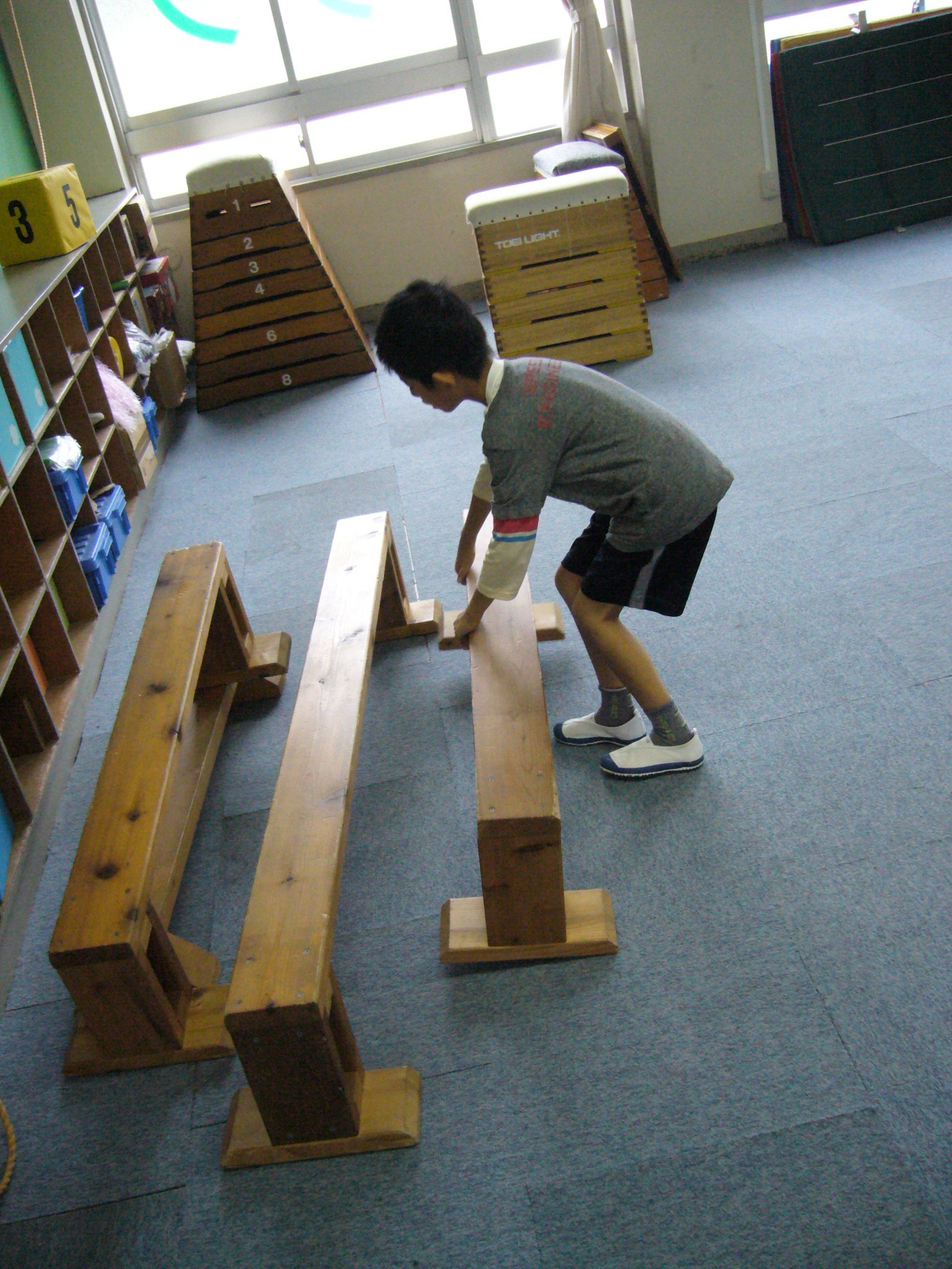 平均台から見る てこの原理 一生 わらべ心 体育家庭教師代表のブログ