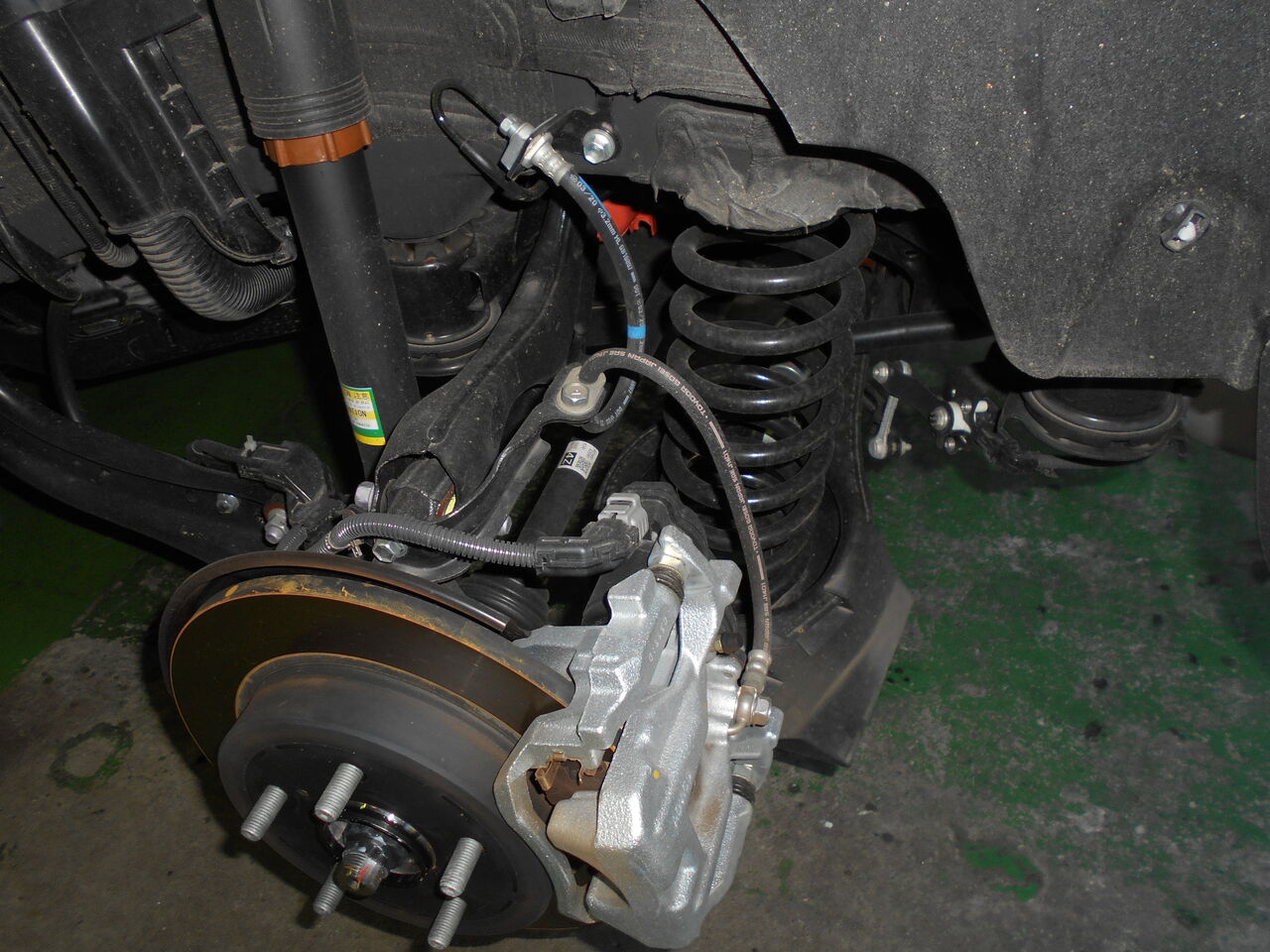 Rav4 サス交換 春日井市のタイヤ屋 Blog シャフト 持ち込み タイヤ交換 パンク修理 スタッドレスタイヤ サスペンション交換 ダウンサス 車高調 名古屋 豊山町 尾張旭市