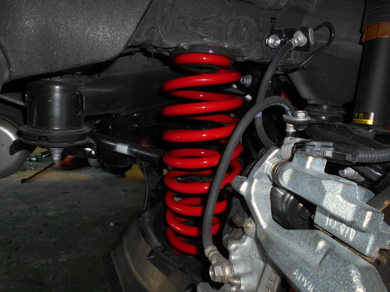 Rav4 サス交換 春日井市のタイヤ屋 Blog シャフト 持ち込み タイヤ交換 パンク修理 スタッドレスタイヤ サスペンション交換 ダウンサス 車高調 名古屋 豊山町 尾張旭市 Rav4 サス交換 春日井市のタイヤ屋 Blog シャフト 持ち込み タイヤ交換 パンク修理 スタッドレスタイヤ サスペンション交換 ダウンサス 車高調 名古屋 豊山町 尾張旭市