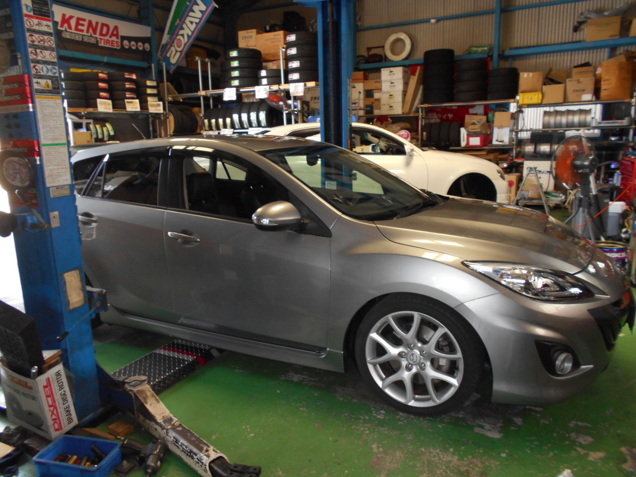 持込みパーツ取付 ステアリング交換 アクセラ Shaftのブログ 春日井市 タイヤ交換 名古屋市 サス交換 持ち込み 豊山町 愛知県 小牧市 尾張旭市 サスペンション交換 一宮市 愛知県