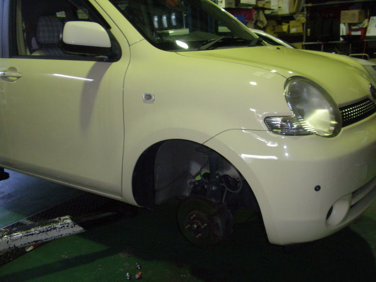 シエンタ 持込みタイヤ交換 Shaftのブログ 春日井市 タイヤ交換 名古屋市 サス交換 持ち込み 豊山町 愛知県 小牧市 尾張旭市 サスペンション 交換 一宮市 愛知県